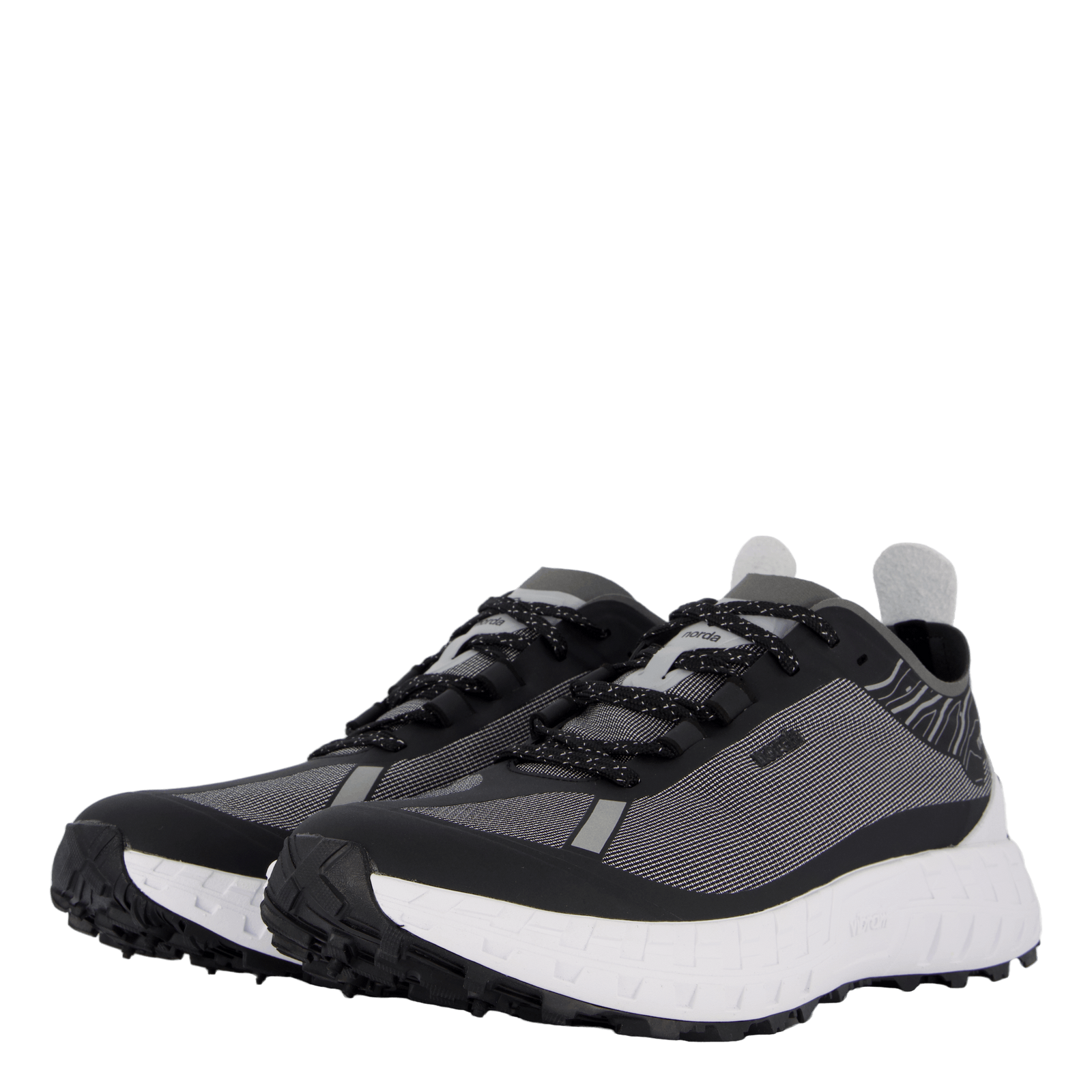 Norda N001 Black/white