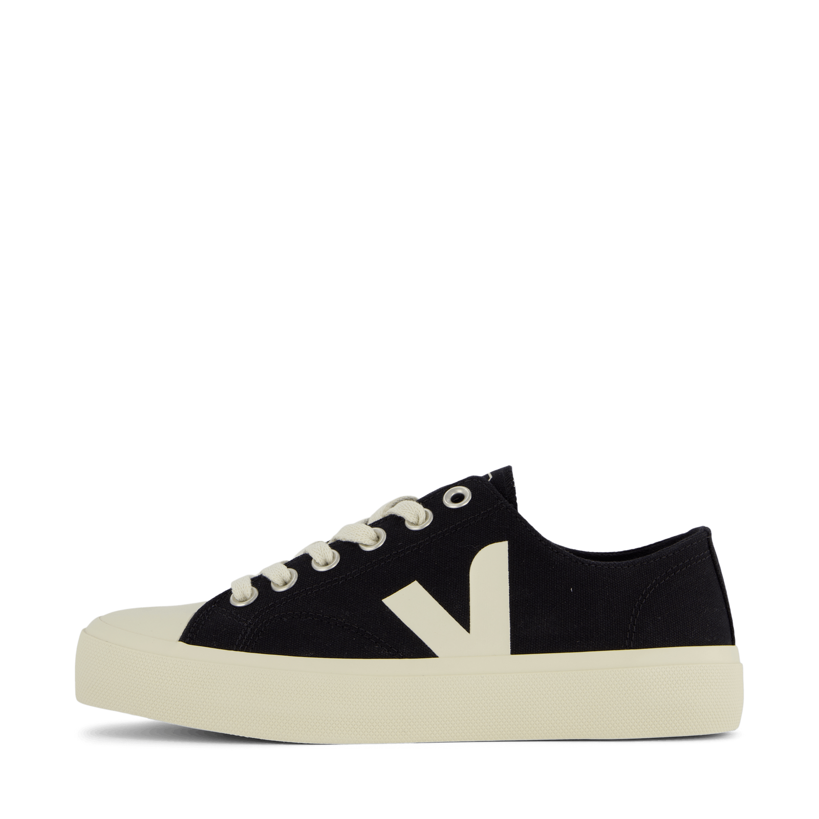 Wata Ii Low Canvas Black Pierre