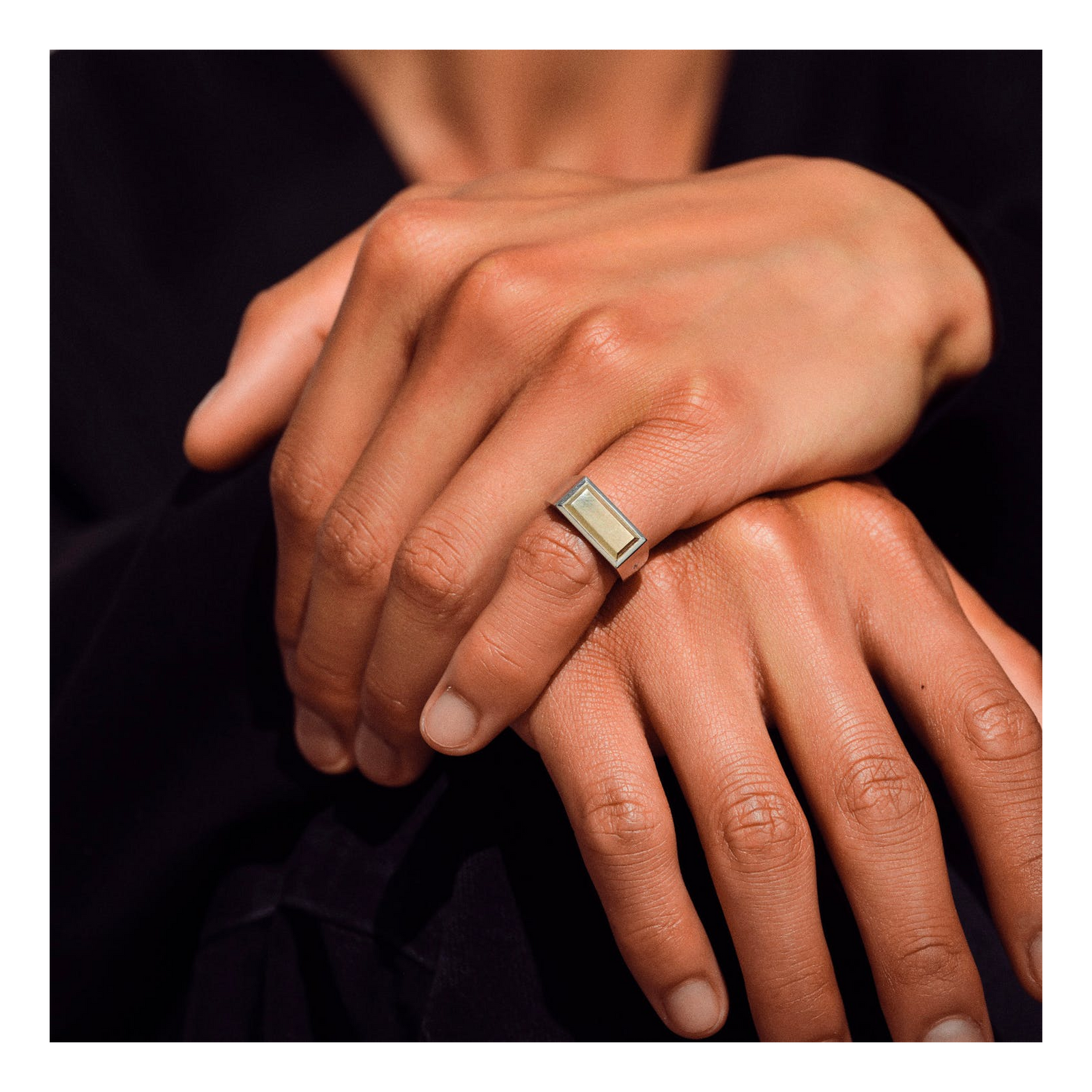 Peaky Ring Gold Top Silver