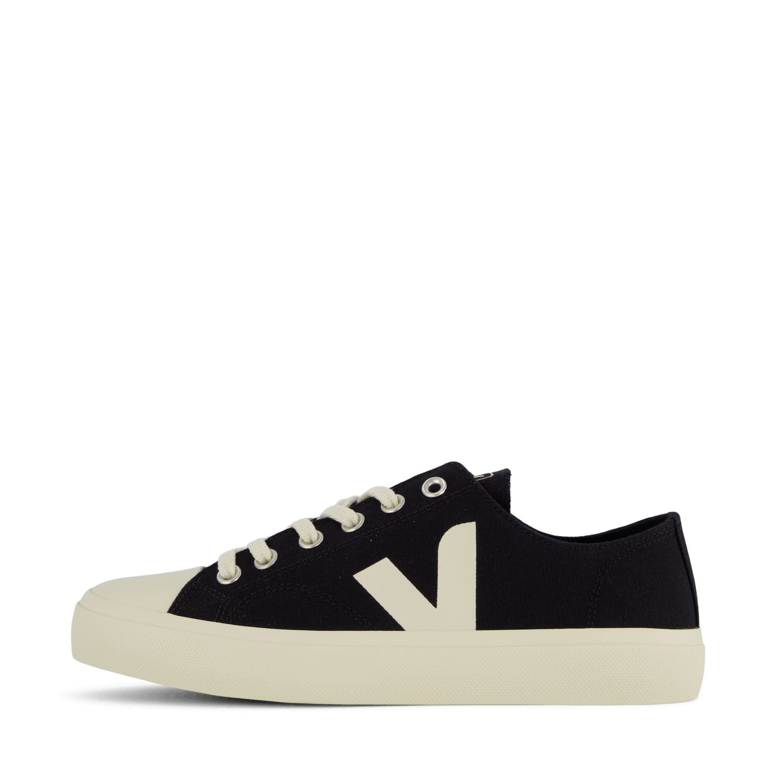 Wata Ii Low Canvas Black Pierre