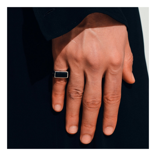 Tom Wood Peaky Ring Polished | Caliroots.com
