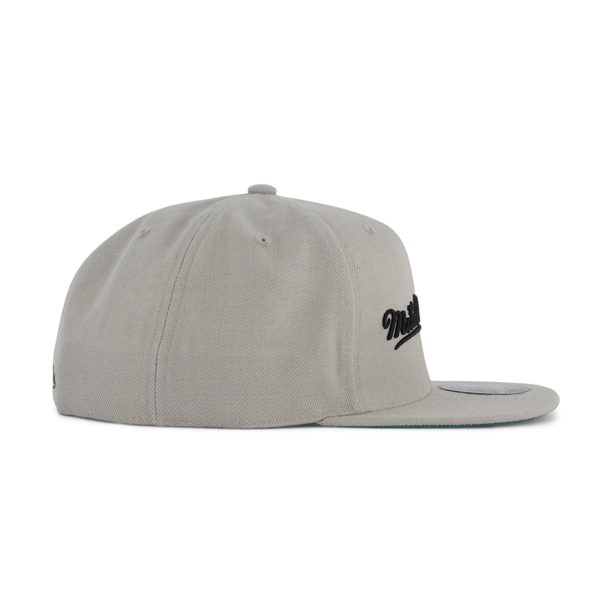 Dynasty Foundation Fitted