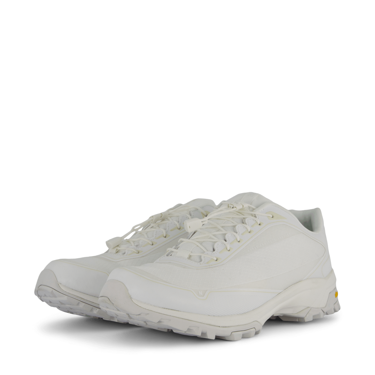 Arktisk Laced Up Runner V02 White
