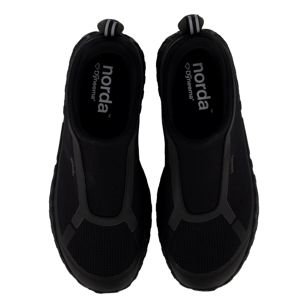 Norda 003 Pitch Black