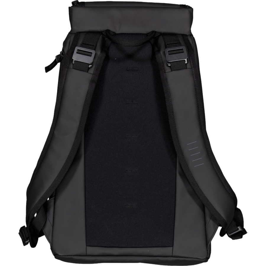 Hugger Backpack 20l Black Out