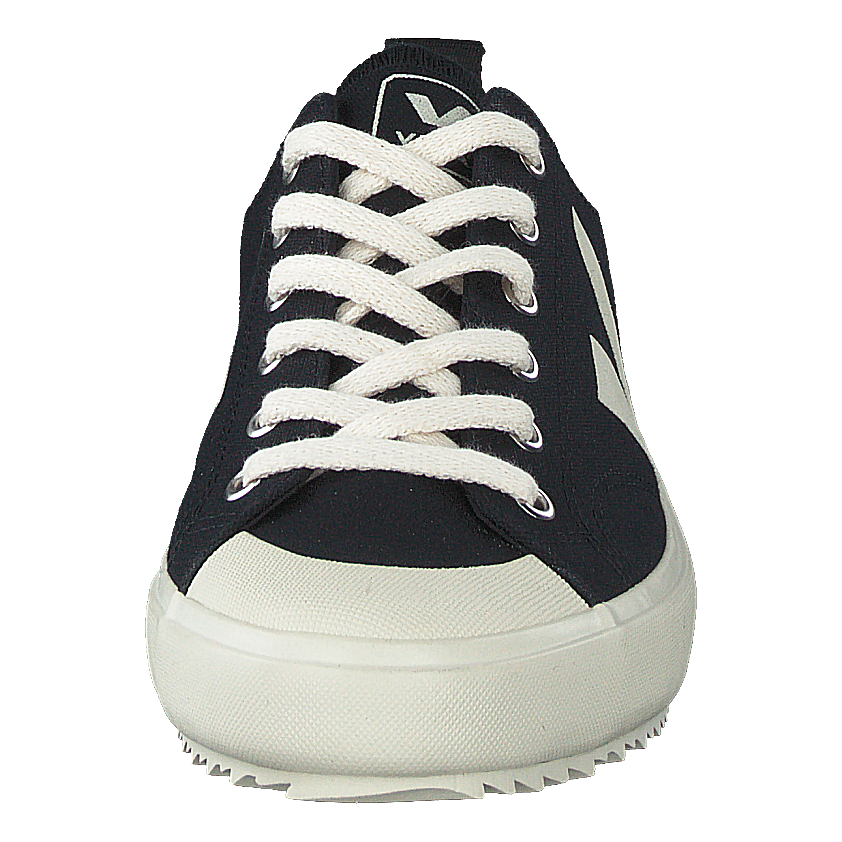 Veja nova 2025 canvas sneakers